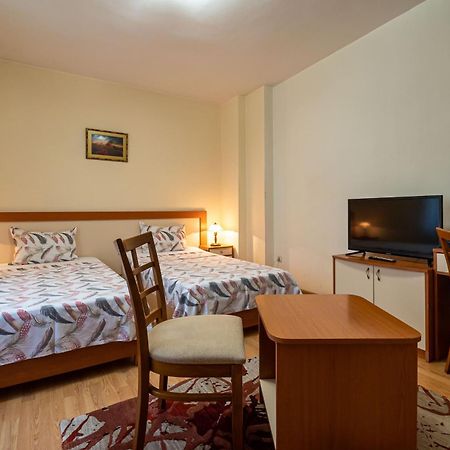 Primavera 1 Hotel Pazardzsik Kültér fotó