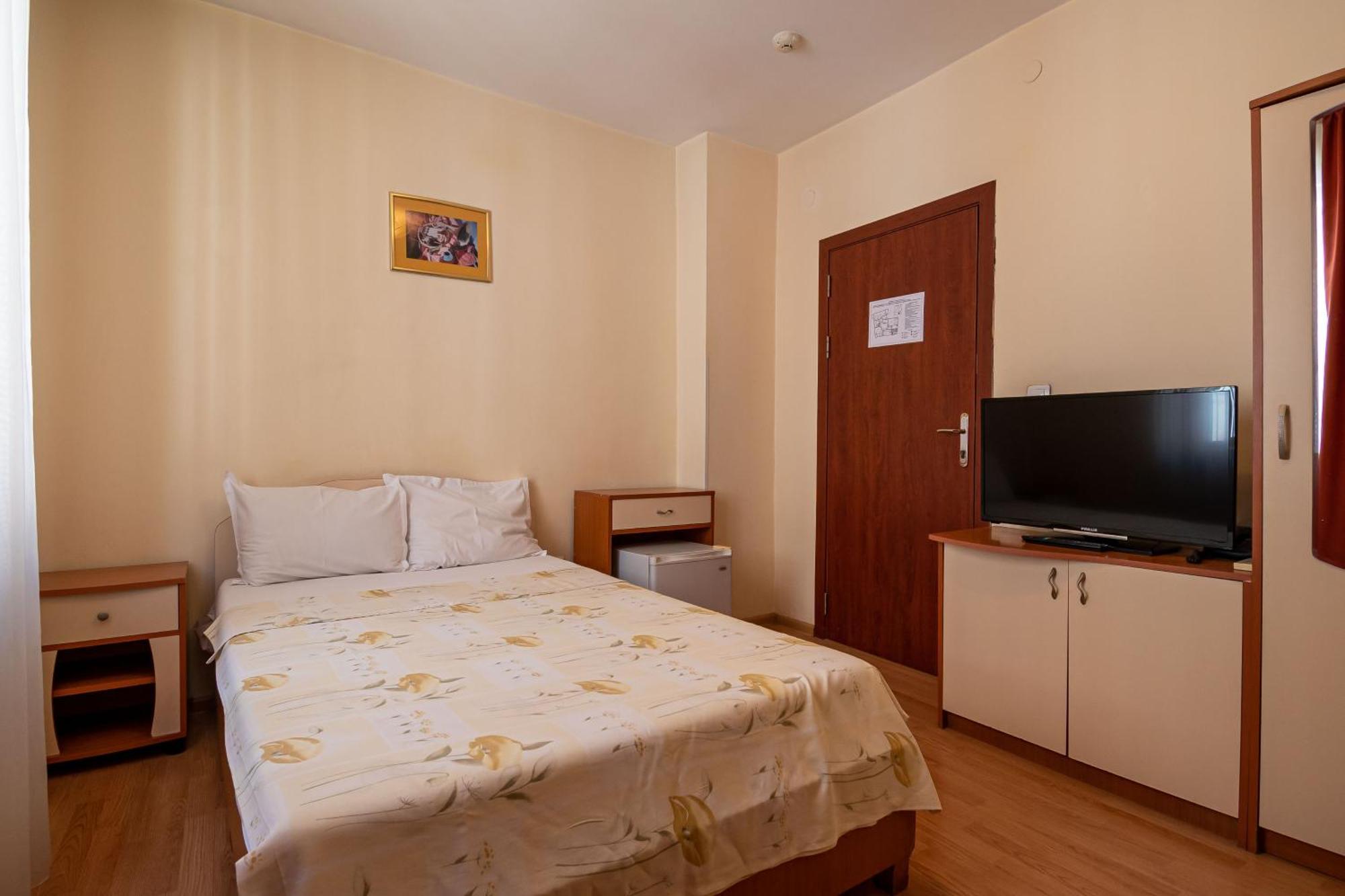 Primavera 1 Hotel Pazardzsik Kültér fotó